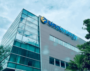 L'esterno della sede Unoenergy di Milano