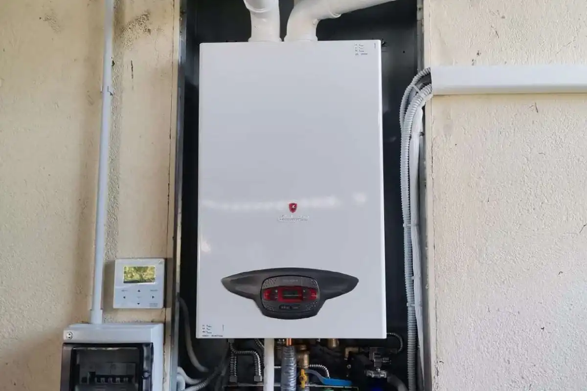 Pompa di calore ibrida