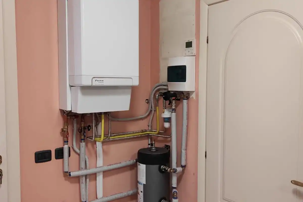 Pompa di calore ibrida